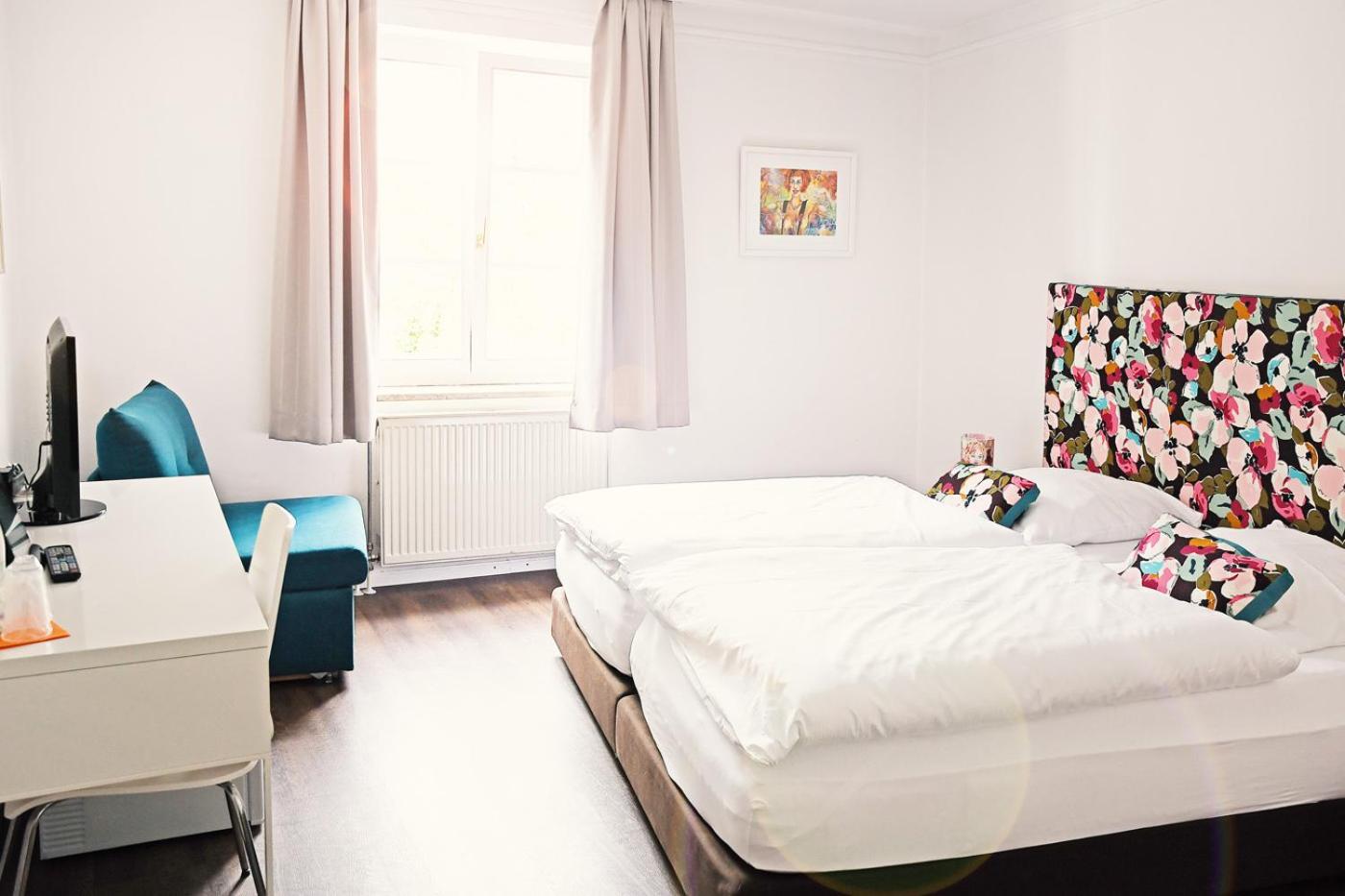 Bergbauer Mit Late-self-check-in Отель 3*
